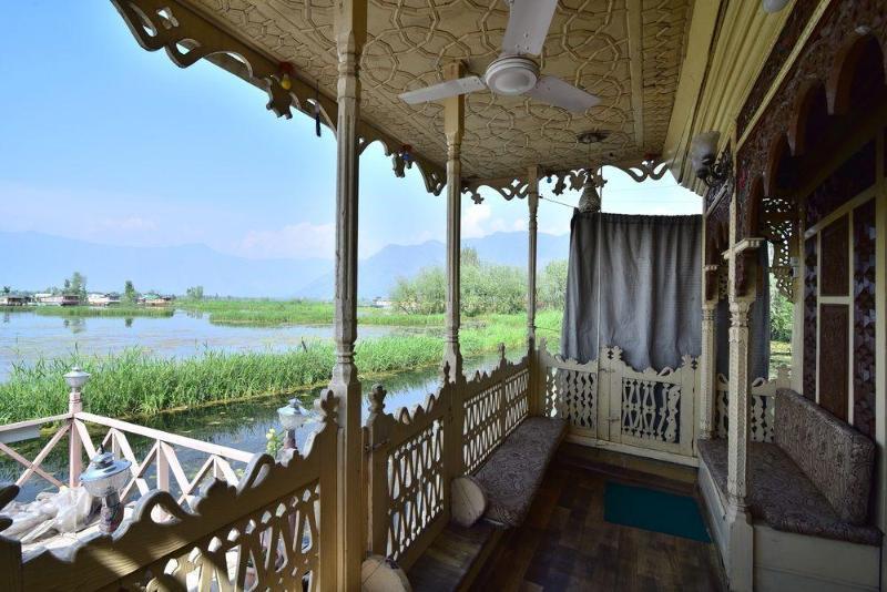 Hotel Peacock Houseboats Srīnagar Exterior foto