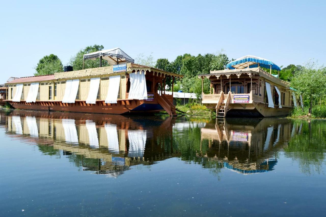 Hotel Peacock Houseboats Srīnagar Exterior foto