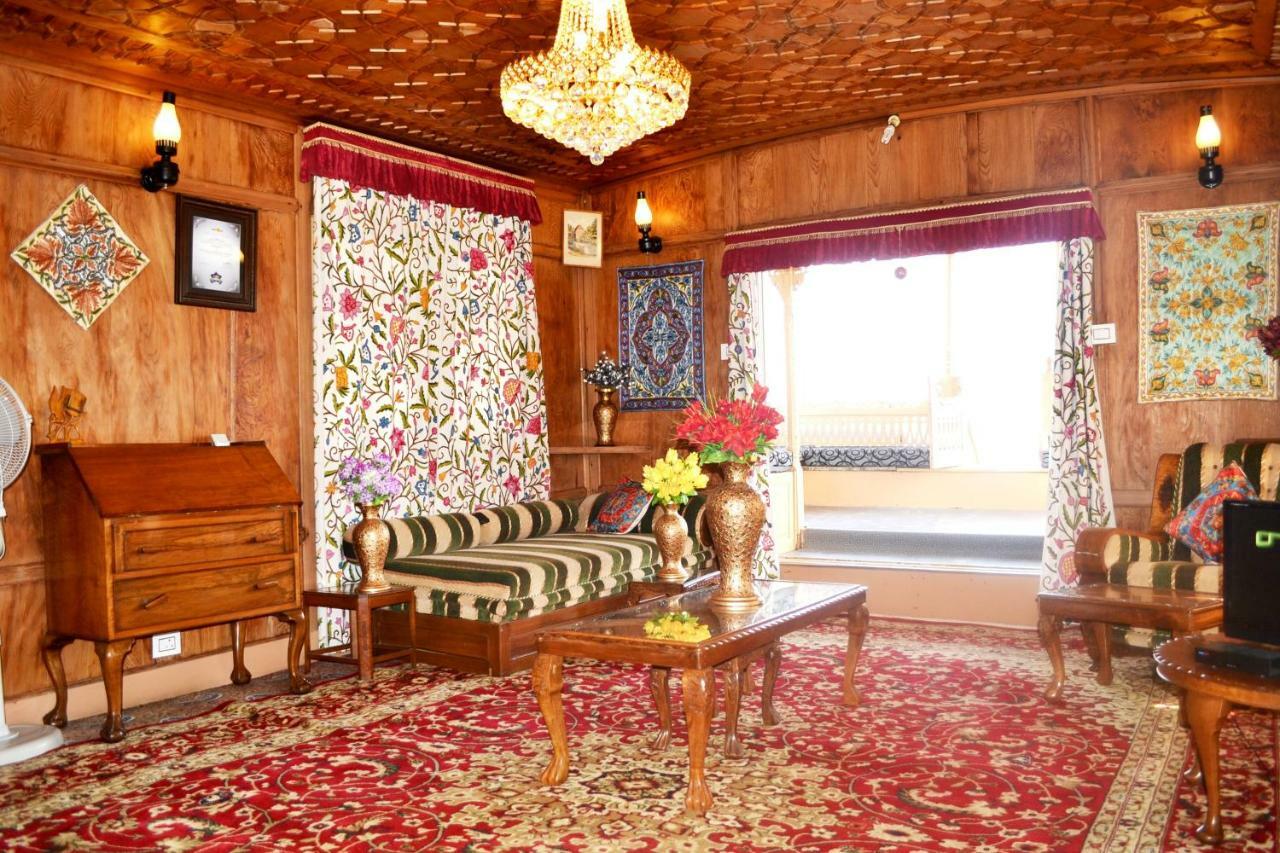 Hotel Peacock Houseboats Srīnagar Exterior foto